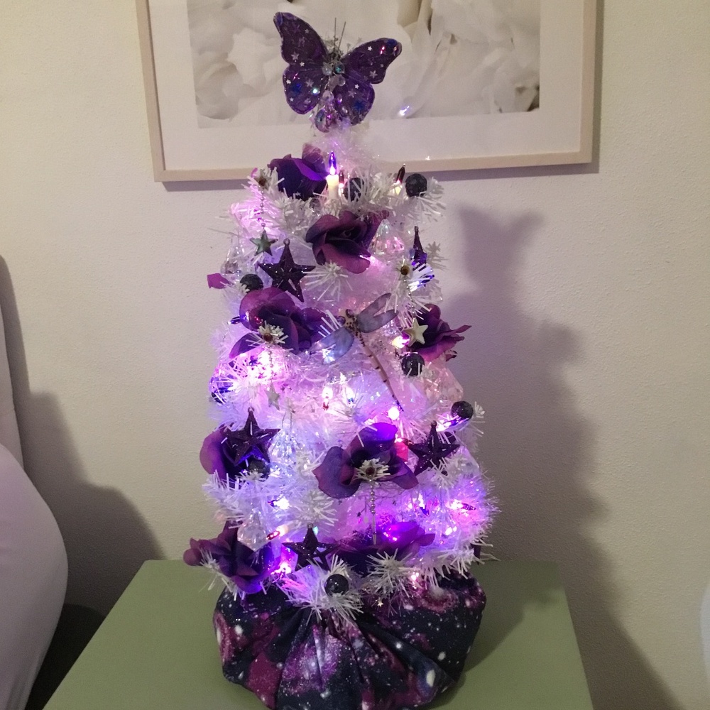 New, Handcrafted Serenity Christmas Tree 24in. - Picture 8 of 10